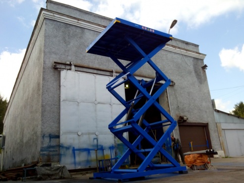 3-х ножничный гидравлический стол на 2000 кг